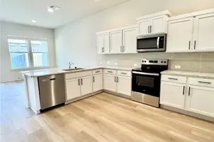 104 Zayd Ct, Jarrell, TX 76537 - Photo 3