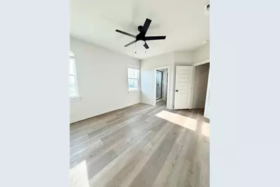 104 Zayd Court #B, Jarrell, TX 76537 - Photo 15