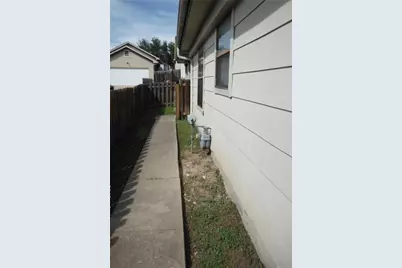 5648 Pinon Vista Drive, Austin, TX 78724 - Photo 13