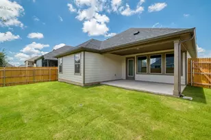 102 Malibu, Hutto, TX 78634 - Photo 33
