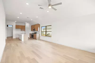 102 Malibu, Hutto, TX 78634 - Photo 7