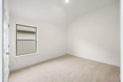 102 Malibu, Hutto, TX 78634 - Photo 17