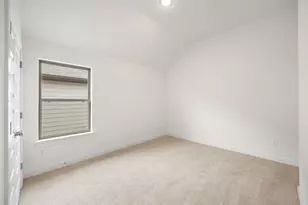 102 Malibu, Hutto, TX 78634 - Photo 17