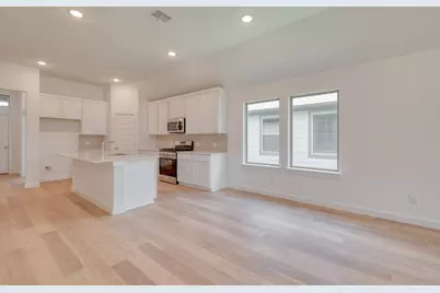 102 Malibu, Hutto, TX 78634 - Photo 9