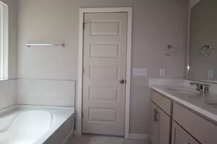 12004 Dillon Fls Dr, Austin, TX 78747 - Photo 11