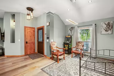 3015 Sunridge Drive, Austin, TX 78741 - Photo 21