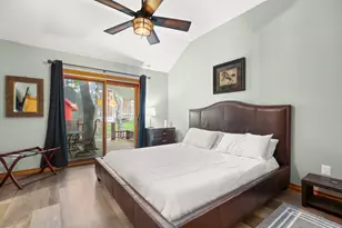 3015 Sunridge Dr, Austin, TX 78741 - Photo 25