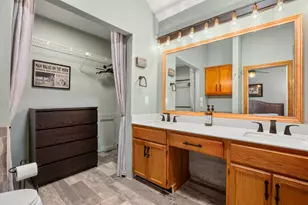 3015 Sunridge Dr, Austin, TX 78741 - Photo 29