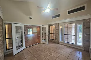 142 Kamakoa Ln, Bastrop, TX 78602 - Photo 11