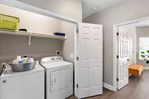 914 Bret Ln, Austin, TX 78721 - Photo 27