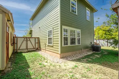 914 Bret Lane, Austin, TX 78721 - Photo 29