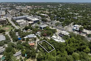 1017 W 31st St, Austin, TX 78705 - Photo 17