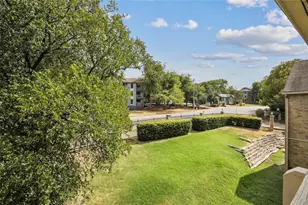 2450 Wickersham Ln, Austin, TX 78741 - Photo 11