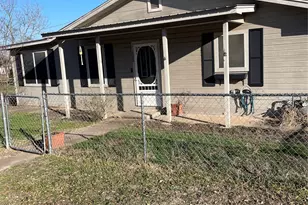 105 Henna, Bertram, TX 78605 - Photo 1