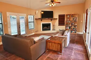 450 Windmill Oaks Dr, Wimberley, TX 78676 - Photo 7