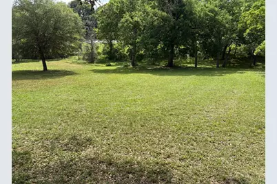 112 Kathleen Avenue, La Grange, TX 78945 - Photo 5