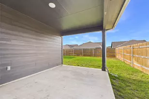 1012 Betsy Dr Dr, Seguin, TX 78155 - Photo 27