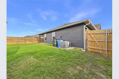 1012 Betsy Dr Drive, Seguin, TX 78155 - Photo 31