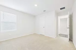 1012 Betsy Dr Dr, Seguin, TX 78155 - Photo 13