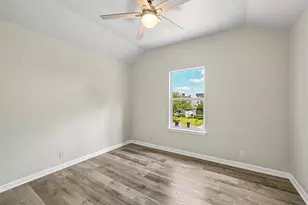 607 Sparkling Brook Ln, Leander, TX 78641 - Photo 15