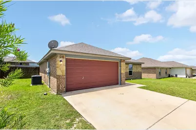 403 Chrislyn Street, Troy, TX 76579 - Photo 15