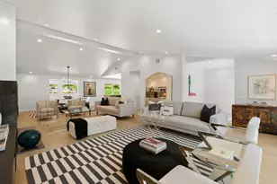 5706 Highland Hills Cir, Austin, TX 78731 - Photo 3