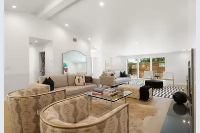 5706 Highland Hills Circle, Austin, TX 78731 - Photo 5