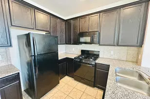 2216 Creekside Ln, Georgetown, TX 78626 - Photo 9