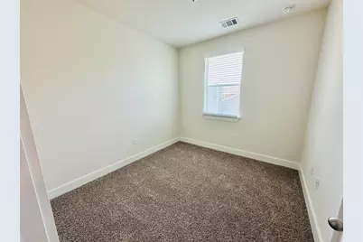 2216 Creekside Lane #D, Georgetown, TX 78626 - Photo 19