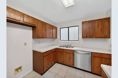 3609 Oak Creek Drive, Austin, TX 78727 - Photo 9