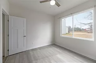 135 Koele Ct, Bastrop, TX 78602 - Photo 19