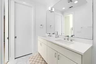 3406 E 17th St, Austin, TX 78721 - Photo 17