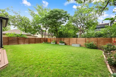 3907 Becker Avenue, Austin, TX 78751 - Photo 31
