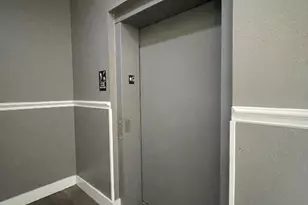 910 W 25th St, Austin, TX 78705 - Photo 7