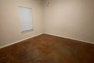 910 W 25th St, Austin, TX 78705 - Photo 13