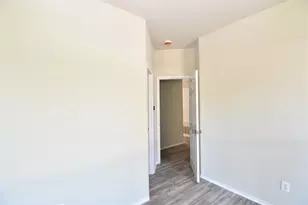 1004 Grey Castle Dr, Pflugerville, TX 78660 - Photo 9