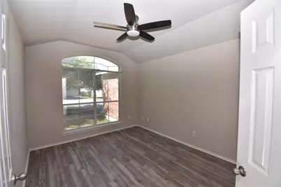 1004 Grey Castle Drive, Pflugerville, TX 78660 - Photo 3