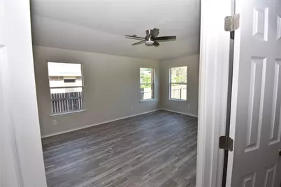1004 Grey Castle Drive, Pflugerville, TX 78660 - Photo 5