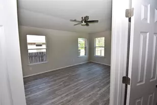 1004 Grey Castle Dr, Pflugerville, TX 78660 - Photo 5