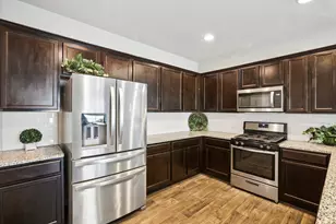 102 Harlan Dr, Hutto, TX 78634 - Photo 5