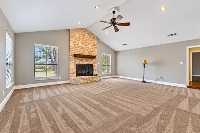 2750 County Road 100, Hutto, TX 78634 - Photo 9