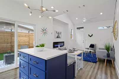 2102 E 2nd Street #2, Austin, TX 78702 - Photo 7