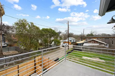 2102 E 2nd Street #2, Austin, TX 78702 - Photo 15