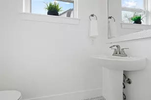 2102 E 2nd St, Austin, TX 78702 - Photo 13