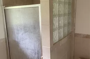 207 N 1st St, Thorndale, TX 76577 - Photo 17