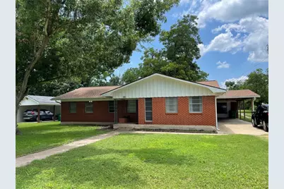 207 N 1st Street, Thorndale, TX 76577 - Photo 1