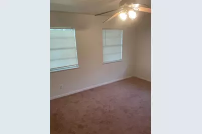 207 N 1st Street, Thorndale, TX 76577 - Photo 15