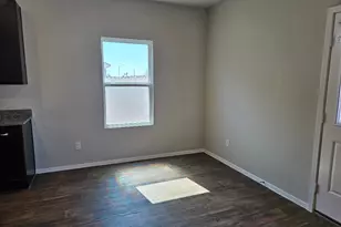 162 Hayloft Ln, Elgin, TX 78621 - Photo 5