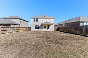 457 Bedford Falls Ln, Jarrell, TX 76537 - Photo 37