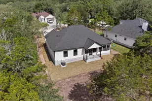 137 N Pohakea Dr, Bastrop, TX 78602 - Photo 27